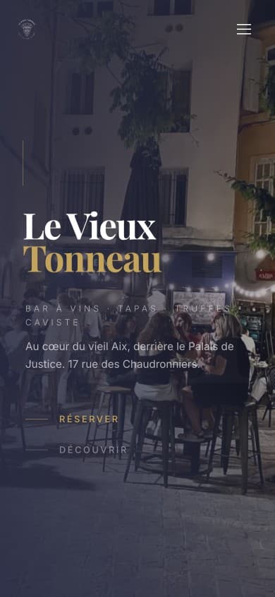 Version mobile du site Le Vieux Tonneau, hero adapté au smartphone